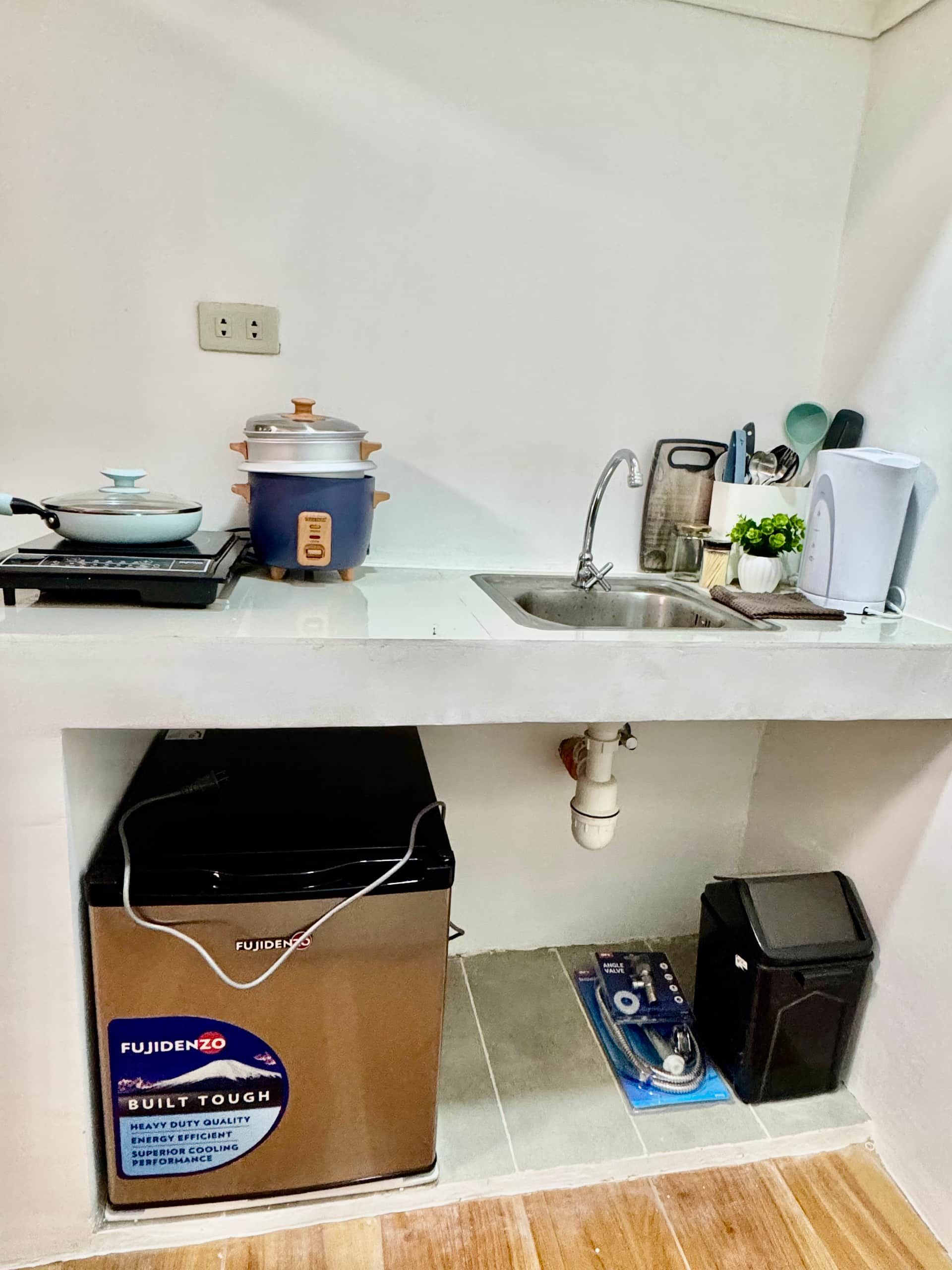 Symphony Suite 1 at Eren Homestay, Iligan City: the unit
